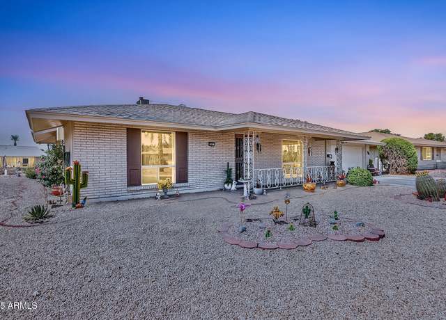 Property at 9227 W Meadow Hills Dr, Sun City, AZ 85351, 2 beds, 2 baths
