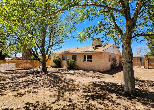 Property at 1374 S Naco Hwy, Bisbee, AZ 85603, 3 beds, 3 baths