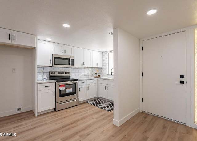 Property at 13619 N 24th Ln, Phoenix, AZ 85029, 3 beds, 2 baths