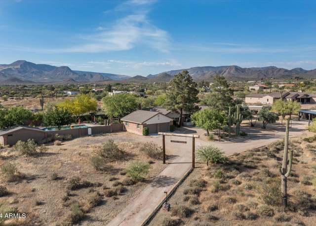 Property at 39839 N Spur Cross Rd, Cave Creek, AZ 85331, 3 beds, 3 baths