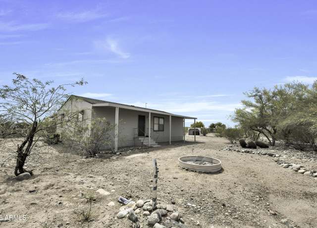 Property at 685 W Adamsville Rd, Florence, AZ 85132, 2 beds, 1.5 baths