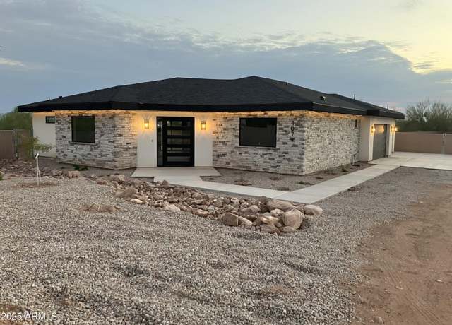 Property at 4079 E Roosevelt St, Apache Junction, AZ 85119, 3 beds, 2.5 baths