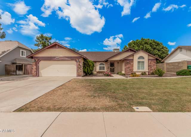 Property at 3756 E Clovis Ave, Mesa, AZ 85206, 4 beds, 2 baths