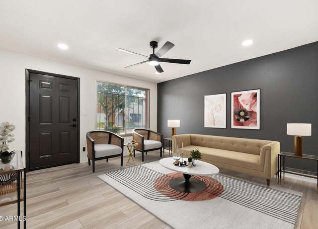 Property at 6556 N 43rd Ave, Glendale, AZ 85301, 2 beds, 1.5 baths