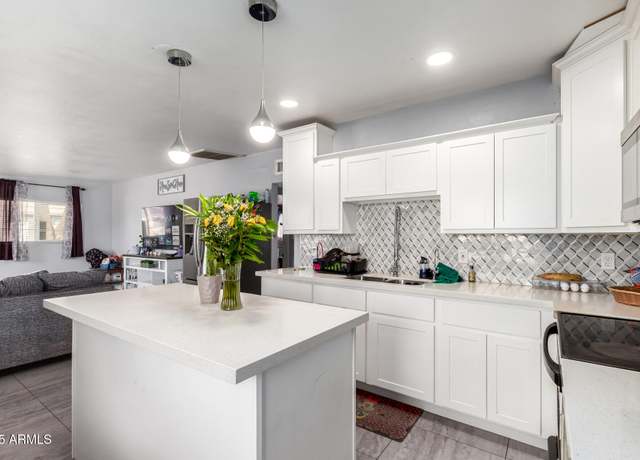 Property at 2744 W Campbell Ave, Phoenix, AZ 85017, 3 beds, 2 baths