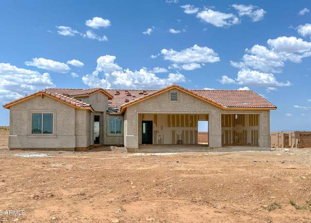 Property at 7095 E Presidio Ln Lot 196, Hereford, AZ 85615, 4 beds, 2 baths