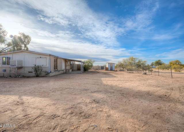Property at 26700 S Grandview Dr, Congress, AZ 85332, 3 beds, 2 baths