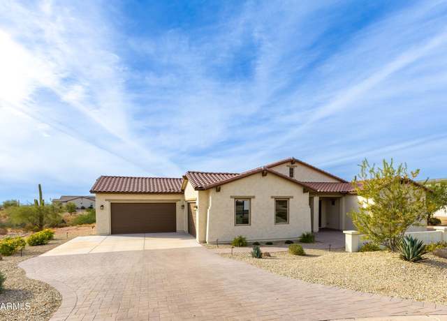 Property at 562 N Sun Rd, Apache Junction, AZ 85119, 3 beds, 2.5 baths