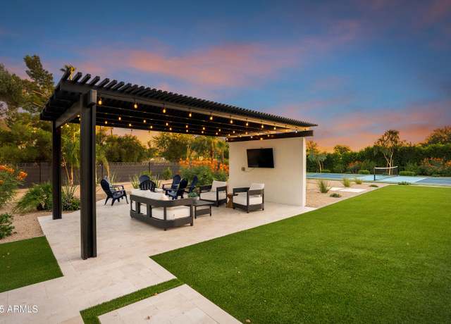 Property at 8001 E Voltaire Ave, Scottsdale, AZ 85260, 5 beds, 5 baths