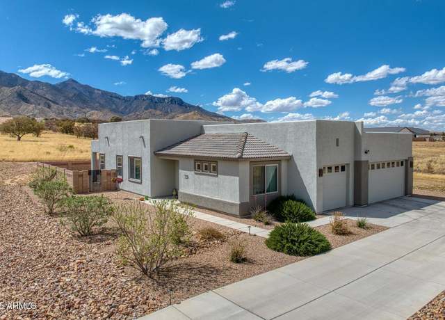 Property at 6532 E Saddlehorn Cir, Hereford, AZ 85615, 3 beds, 2 baths