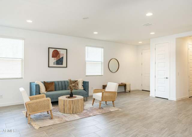 Property at 9349 W Montecito Ave, Phoenix, AZ 85037, 4 beds, 2 baths