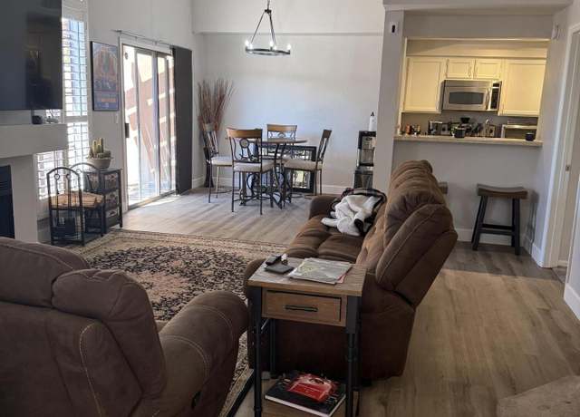 Property at 5640 E Bell Rd #1068, Scottsdale, AZ 85254, 2 beds, 2.5 baths