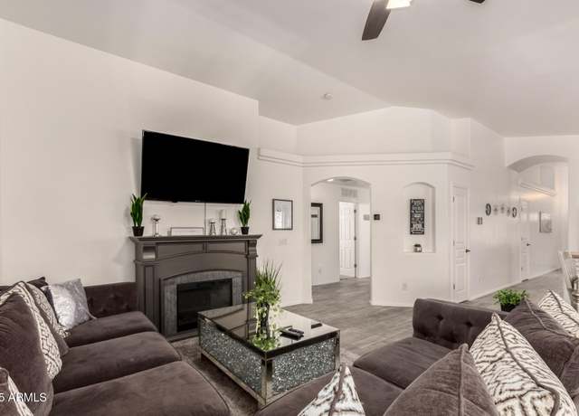 Property at 2222 W Broadway Ave, Coolidge, AZ 85128, 3 beds, 2 baths