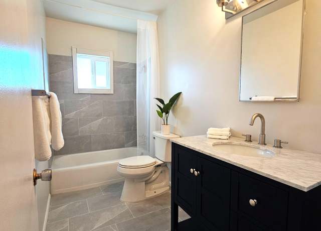 Property at 4325 N 26th St #13, Phoenix, AZ 85016, 2 beds, 1 bath