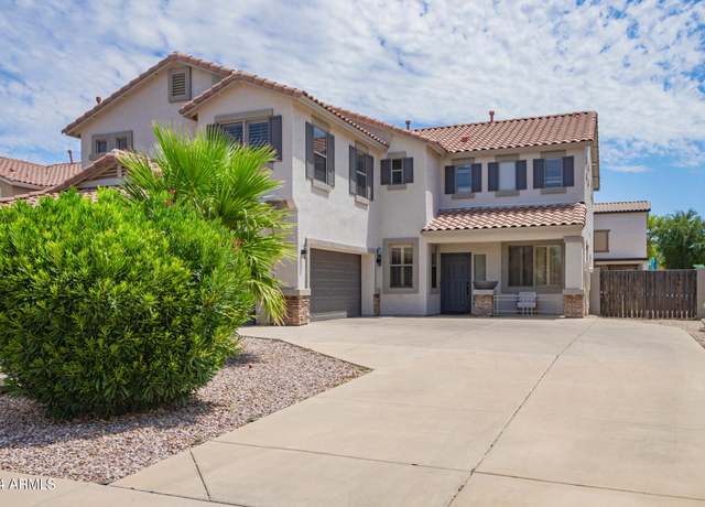 Property at 941 W Dexter Way, San Tan Valley, AZ 85143, 5 beds, 2.5 baths
