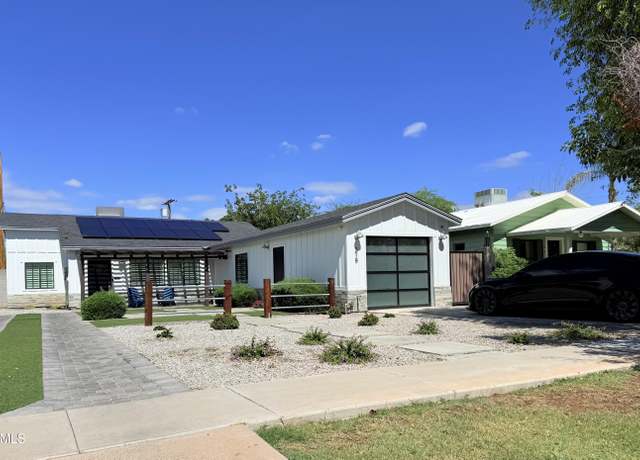 Property at 218 N Palm St, Gilbert, AZ 85234, 4 beds, 3 baths
