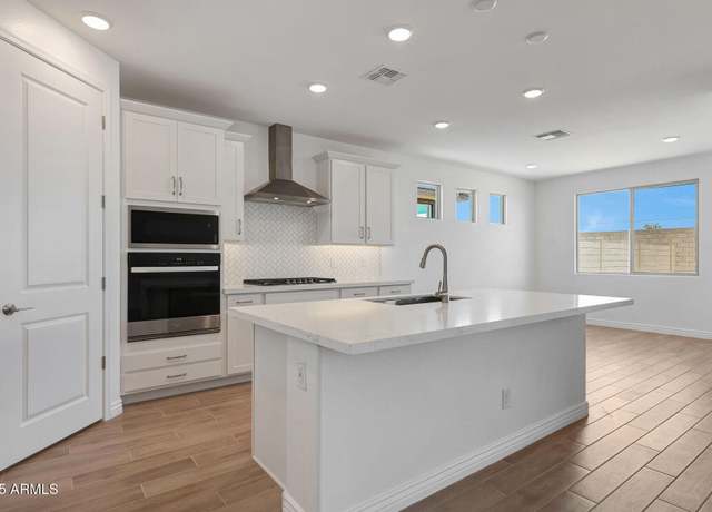 Property at 25727 N 147th Dr, Surprise, AZ 85387, 3 beds, 2 baths