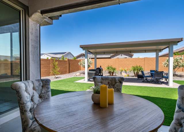 Property at 27636 W Runion Dr, Sun City, AZ 85374, 3 beds, 2.5 baths