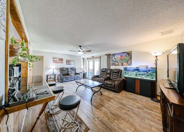 Property at 3848 W Kings Ave, Phoenix, AZ 85053, 3 beds, 2 baths