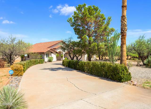 Property at 1730 N Santa Clara Cir, Sierra Vista, AZ 85635, 4 beds, 2.5 baths