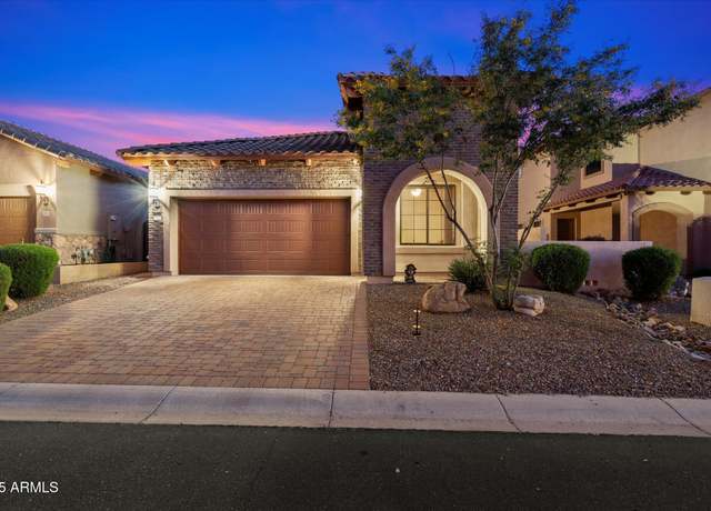 Property at 8661 E Ivy St, Mesa, AZ 85207, 3 beds, 2 baths