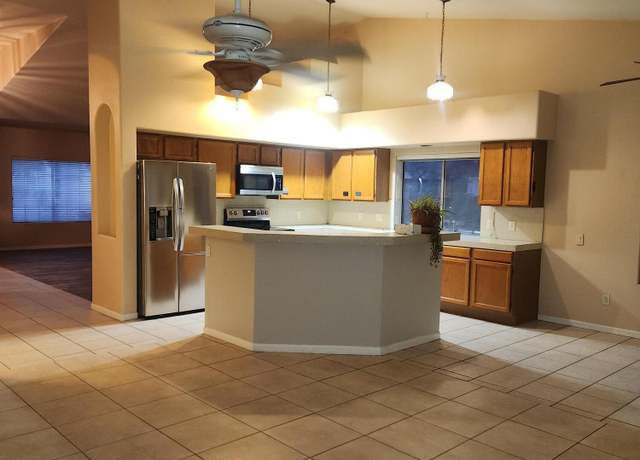 Property at 11233 W Olive Dr, Avondale, AZ 85392, 4 beds, 2 baths