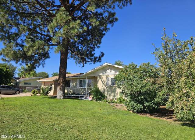 Property at 110 S 1st St, Snowflake, AZ 85937, 3 beds, 2 baths