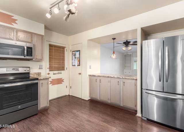 Property at 10418 W Corte Del Sol Oeste --, Sun City, AZ 85351, 2 beds, 1.75 baths