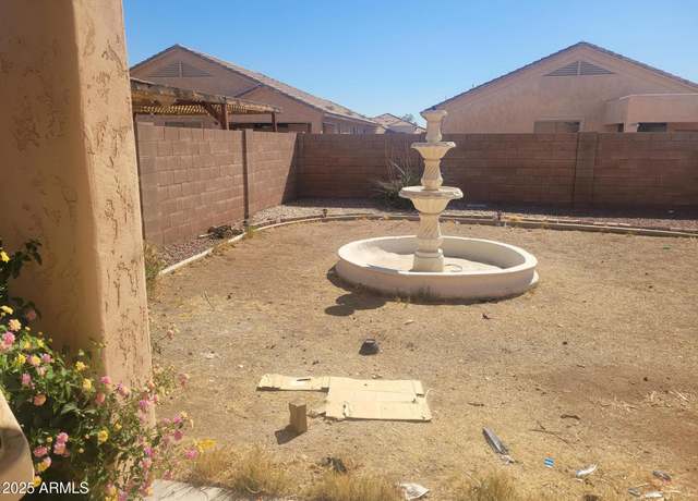 Property at 5665 W Laurie Ln, Glendale, AZ 85302, 3 beds, 2 baths