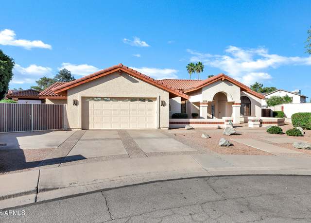 Property at 322 E Gary Cir, Mesa, AZ 85201, 4 beds, 2.5 baths