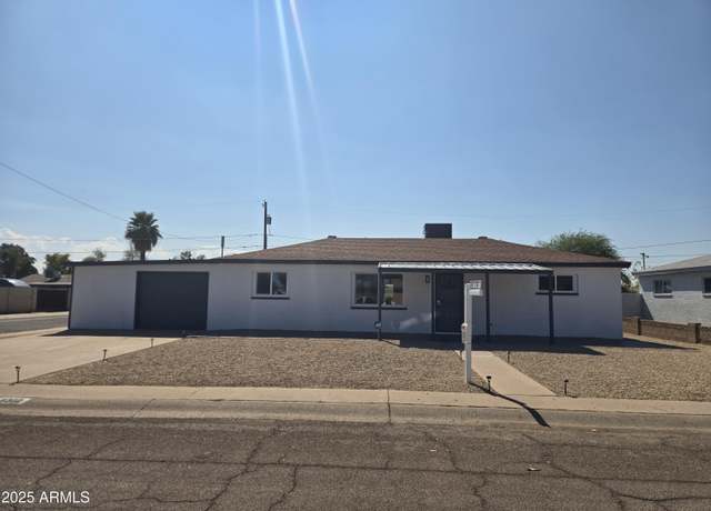 Property at 8302 N 30th Dr, Phoenix, AZ 85051, 3 beds, 2 baths