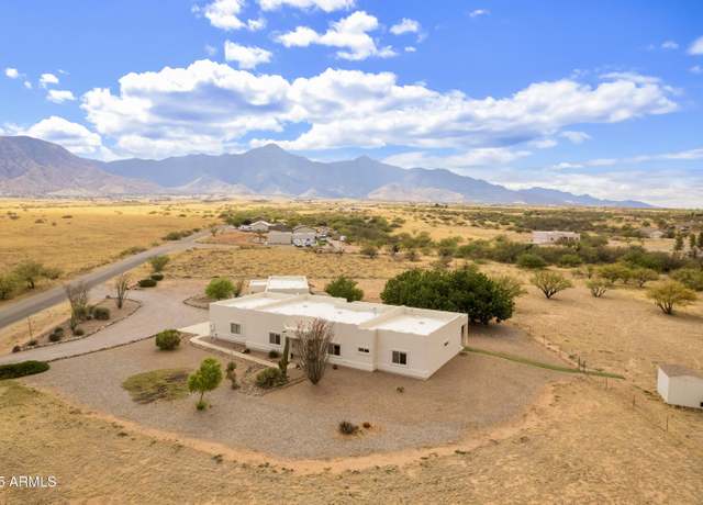 Property at 8133 E Sunwing Ridge Dr, Hereford, AZ 85615, 4 beds, 4 baths