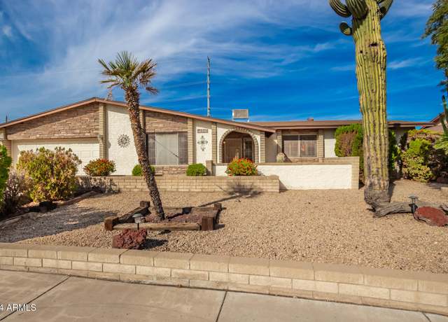 Property at 6234 W Shaw Butte Dr, Glendale, AZ 85304, 4 beds, 2 baths