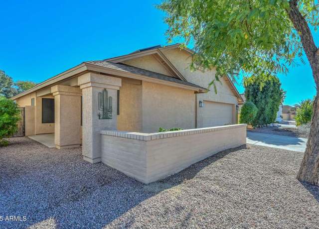 Property at 10405 N 65th Dr, Glendale, AZ 85302, 2 beds, 2 baths