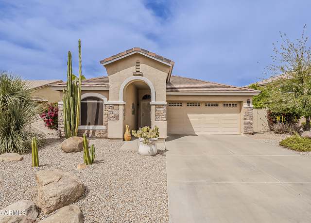 Property at 29332 N Red Finch Dr, San Tan Valley, AZ 85143, 3 beds, 2 baths