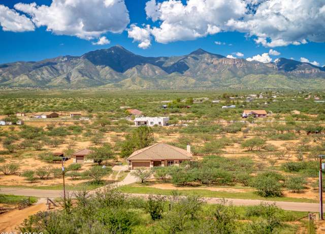 Property at 7072 S Ridling Dr, Hereford, AZ 85615, 3 beds, 2 baths