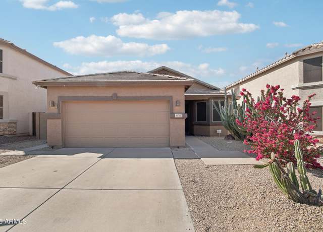 Property at 6777 W Tether Trl, Peoria, AZ 85383, 3 beds, 2 baths