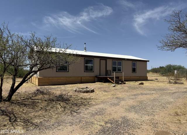 Property at 10080 E Livvy Ln, Hereford, AZ 85615, 3 beds, 2 baths