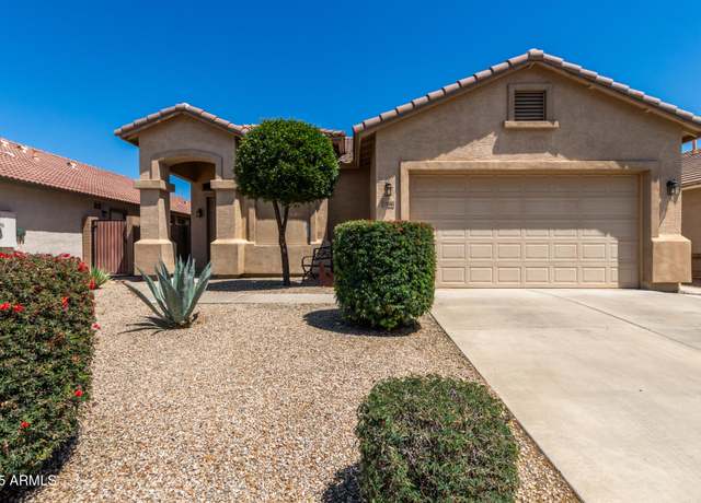 Property at 21563 N Greenway Rd, Maricopa, AZ 85138, 3 beds, 2 baths