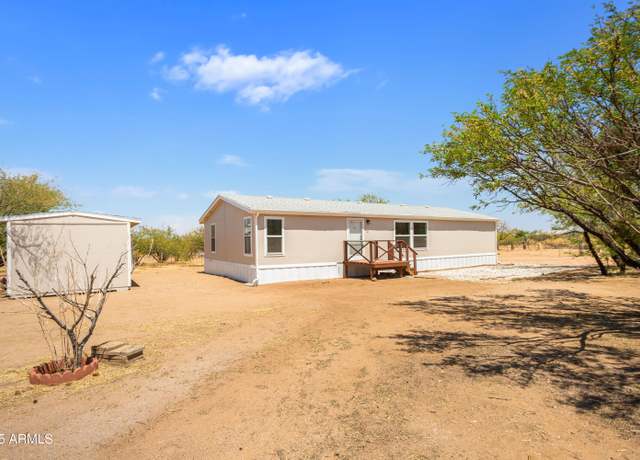 Property at 5863 E Dakota Rd, Hereford, AZ 85615, 3 beds, 2 baths