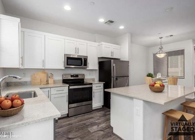 Property at 22125 N 29th Ave #127, Phoenix, AZ 85027, 2 beds, 2.5 baths