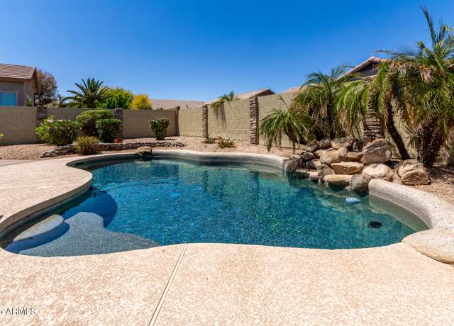 Property at 11318 S Hopi Dr, Goodyear, AZ 85338, 3 beds, 2 baths