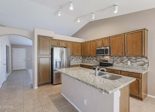 Property at 7275 W Tina Ln, Glendale, AZ 85310, 3 beds, 2 baths