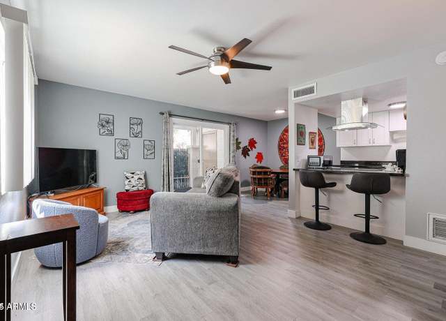 Property at 1225 E Lawrence Ln, Phoenix, AZ 85020, 2 beds, 1.5 baths