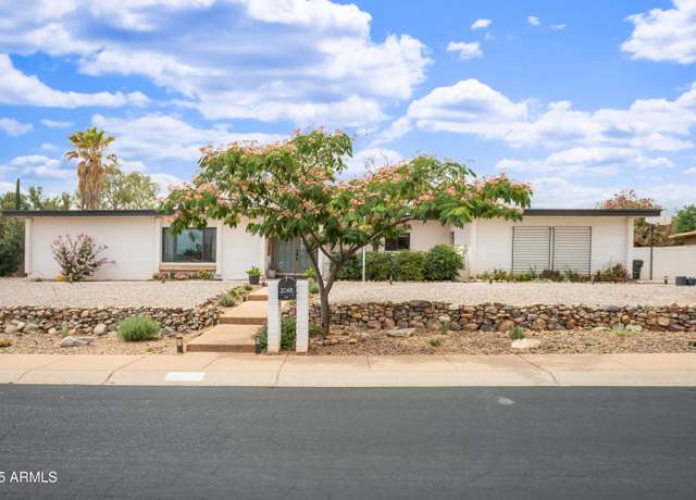 Property at 2048 Elmwood Ln, Sierra Vista, AZ 85635, 5 beds, 3 baths