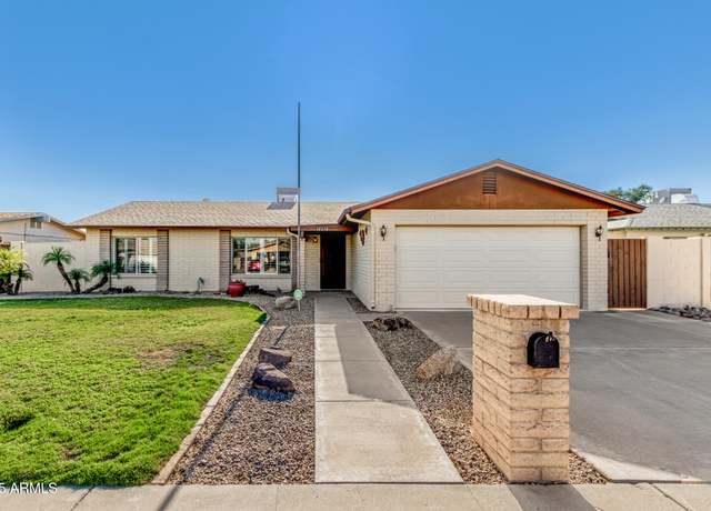 Property at 10614 N 48th Dr, Glendale, AZ 85304, 3 beds, 2 baths