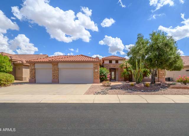 Property at 17621 N Eagle Crest Dr, Surprise, AZ 85374, 2 beds, 2 baths