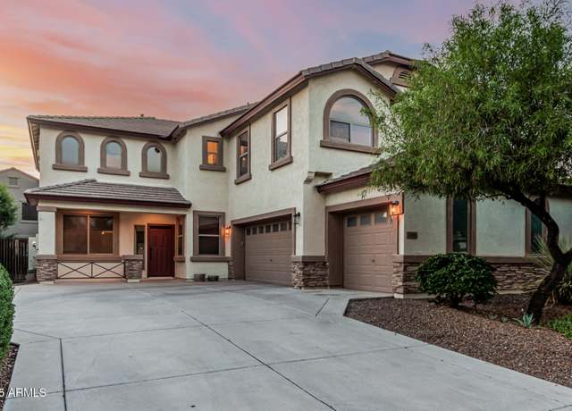 Property at 2556 E Quiet Hollow Ln, Phoenix, AZ 85024, 5 beds, 3 baths