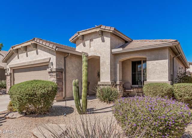 Property at 208 W Lantern Way, San Tan Valley, AZ 85143, 2 beds, 2 baths