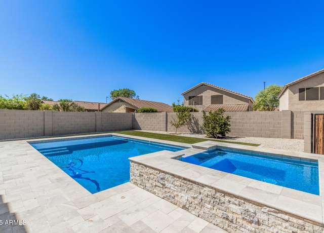 Property at 924 E Baylor Ln, Gilbert, AZ 85296, 3 beds, 2 baths